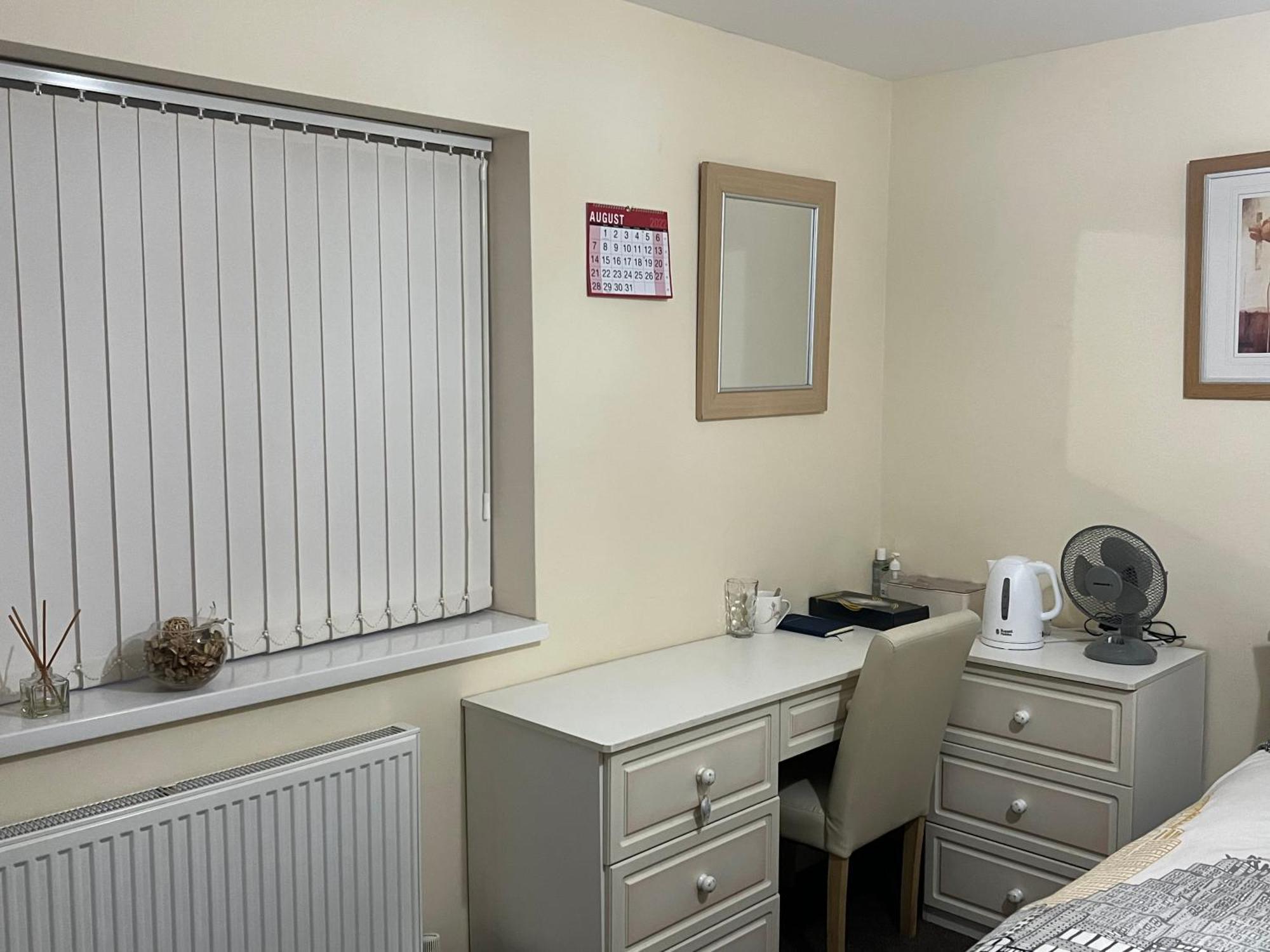 Hams Rest Place - Strictly Only One Guest Allowed In One Room A Second Accompanying Person Will Not Be Allowed Into The Property Birmingham Dış mekan fotoğraf